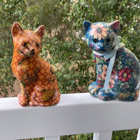 Ceramic Paper Mache Look Cats Blue & Green Floral or Pink & Orange Floral Cat - Picture 4 of 7